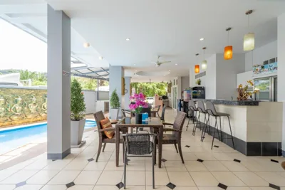 Square One Hotel Patong – Foto 3