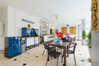 Square One Hotel Patong – Foto 4