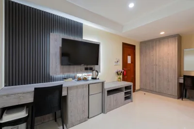 Square One Hotel Patong – Foto 11