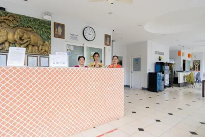 Square One Hotel Patong – Foto 16